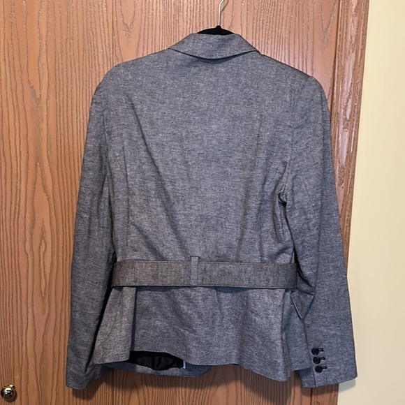 A polish black and white blazer with matching belt and pockets - Picture 6 of 8